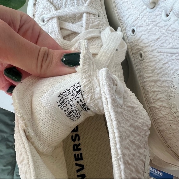 Converse Chuck Taylor All Star High Lugged 2.0 All Terrain Sneaker - Picture 2 of 10